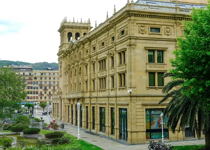 Boulevart Donostia 4* 圣塞瓦斯蒂安